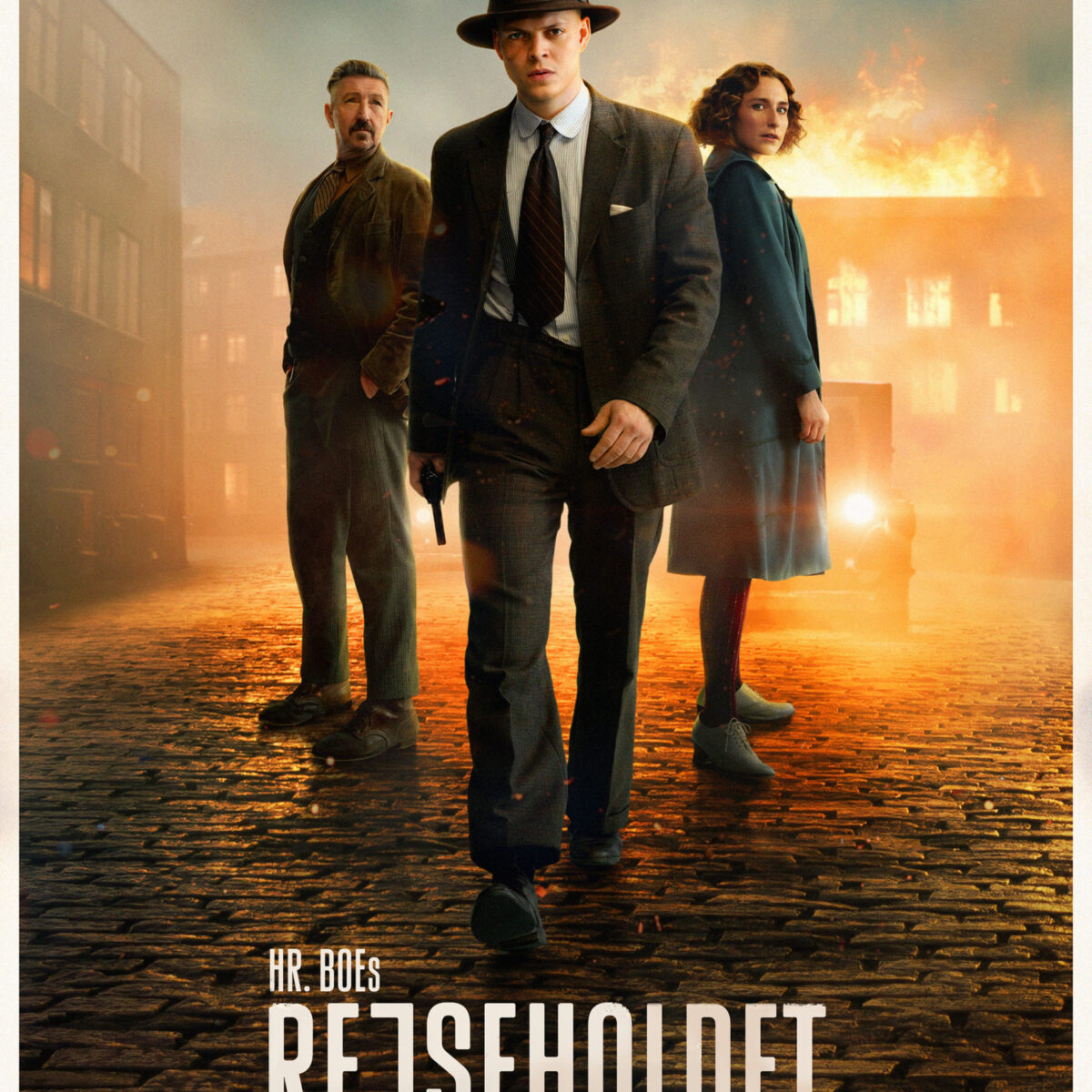 Rejseholdet_Keyart_AWweb-1-1-scaled Rejseholdet_Keyart_AWweb-1-1-scaled