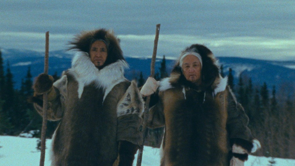 TwoOldWomen_frame_01_key still